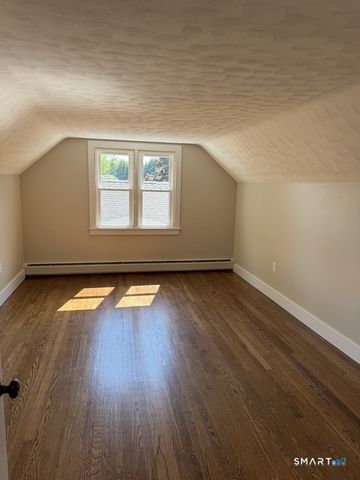 10 Lox Lane, Enfield, CT 06082