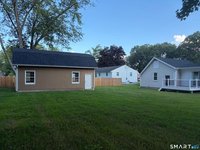 10 Lox Lane, Enfield, CT 06082
