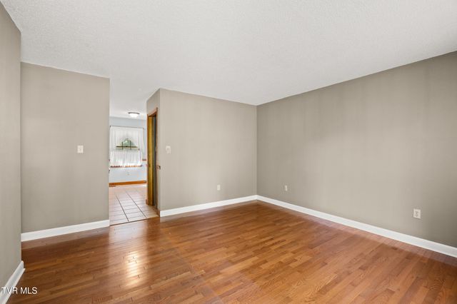 226 High Oak Drive, Bristol, VA 24201