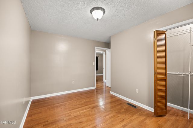 226 High Oak Drive, Bristol, VA 24201