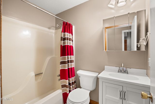 226 High Oak Drive, Bristol, VA 24201
