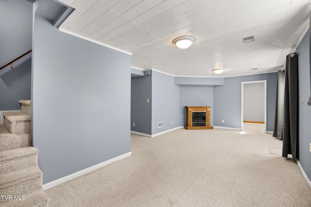 226 High Oak Drive, Bristol, VA 24201