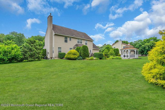 296 White Road, Jackson, NJ 08527