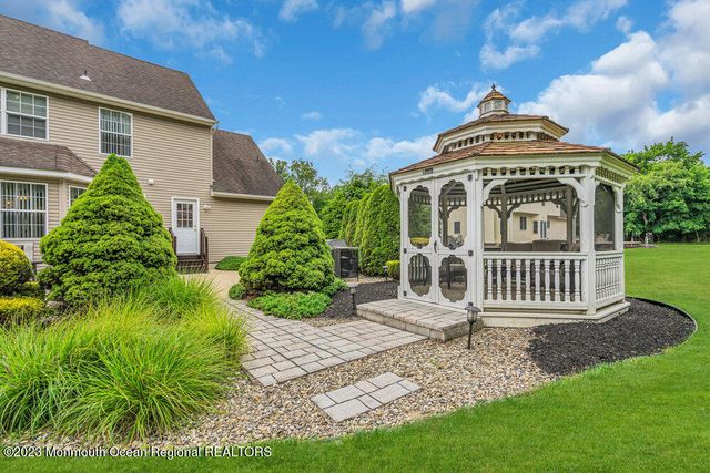 296 White Road, Jackson, NJ 08527