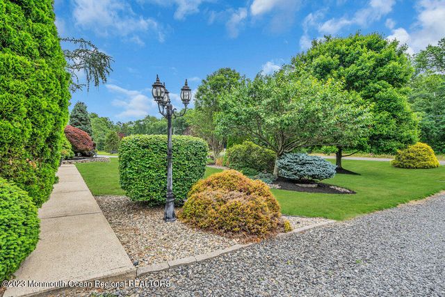 296 White Road, Jackson, NJ 08527