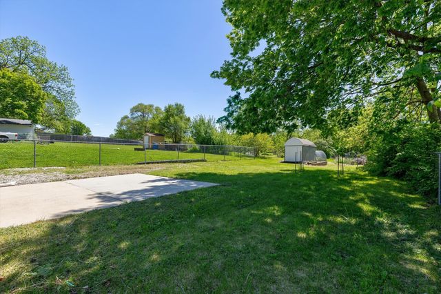 624 Mckinley Avenue, Des Moines, IA 50315