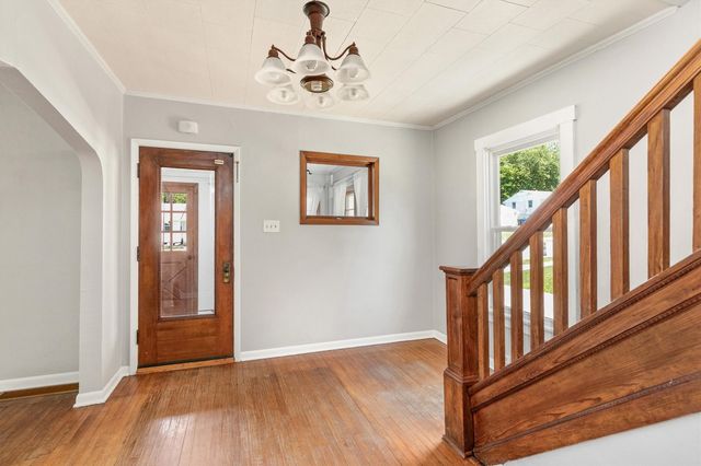 624 Mckinley Avenue, Des Moines, IA 50315