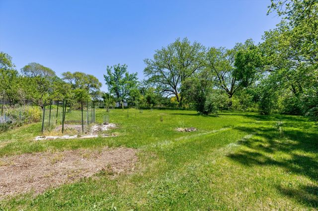 624 Mckinley Avenue, Des Moines, IA 50315