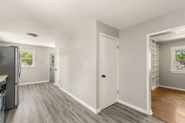 624 Mckinley Avenue, Des Moines, IA 50315