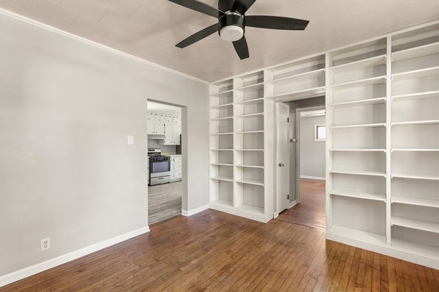 624 Mckinley Avenue, Des Moines, IA 50315