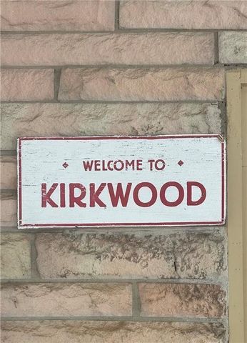 5 Lakeview Dr, Atlanta, GA 30317