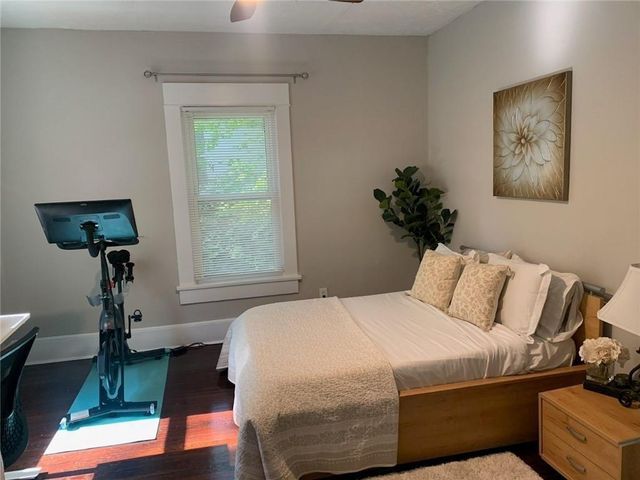 5 Lakeview Dr, Atlanta, GA 30317