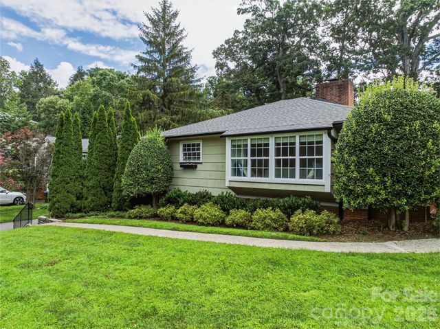 29 Westall Avenue, Asheville, NC 28804