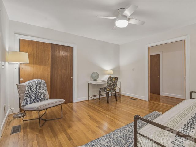 29 Westall Avenue, Asheville, NC 28804