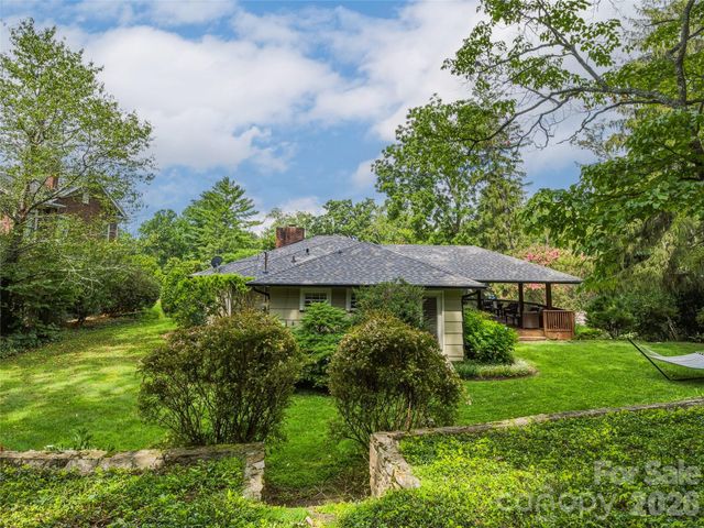29 Westall Avenue, Asheville, NC 28804