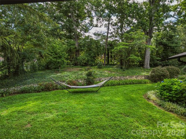29 Westall Avenue, Asheville, NC 28804