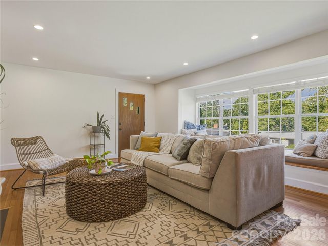 29 Westall Avenue, Asheville, NC 28804