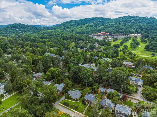 29 Westall Avenue, Asheville, NC 28804