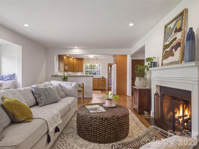 29 Westall Avenue, Asheville, NC 28804