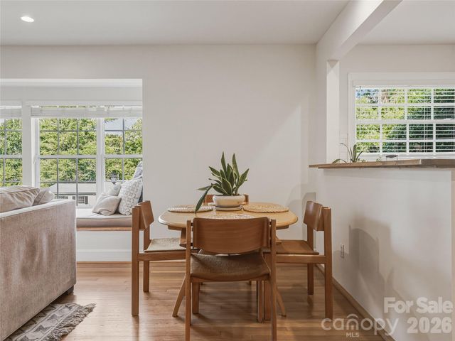29 Westall Avenue, Asheville, NC 28804