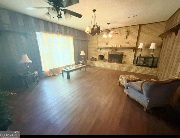 875 Prosperity Drive, Swainsboro, GA 30401