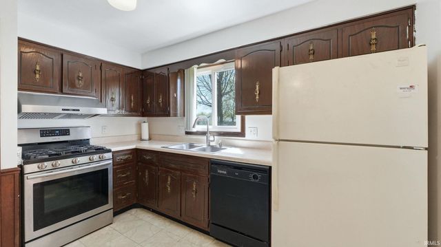 1510 Buckskin Drive, Fort Wayne, IN 46804