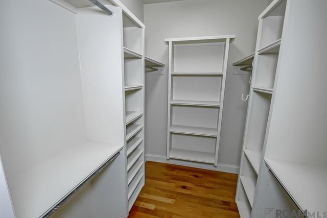 2321 Shadowbrook Dr, Baton Rouge, LA 70816