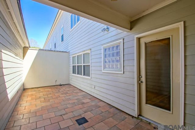 2321 Shadowbrook Dr, Baton Rouge, LA 70816