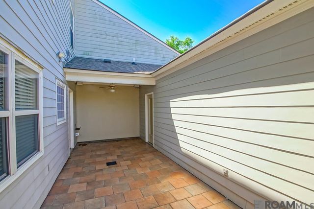 2321 Shadowbrook Dr, Baton Rouge, LA 70816