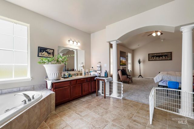 2529 E 3707 N, Twin Falls, ID 83301