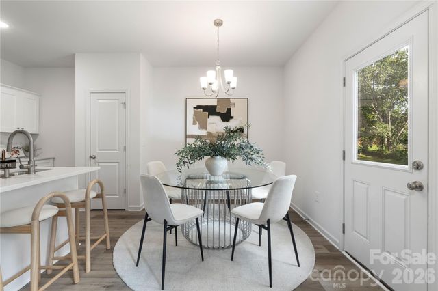 6924 Ridge Lane Road, Charlotte, NC 28262