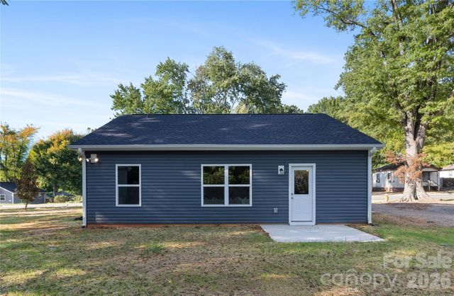 6924 Ridge Lane Road, Charlotte, NC 28262