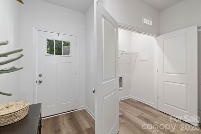 6924 Ridge Lane Road, Charlotte, NC 28262