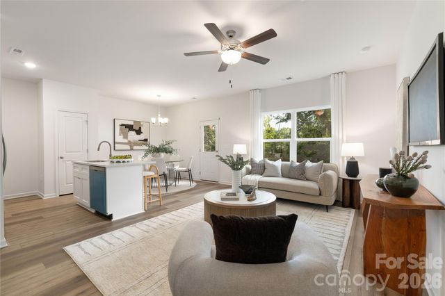 6924 Ridge Lane Road, Charlotte, NC 28262