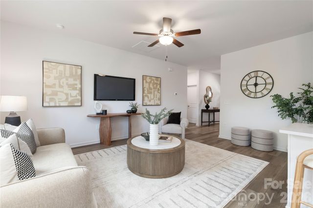 6924 Ridge Lane Road, Charlotte, NC 28262