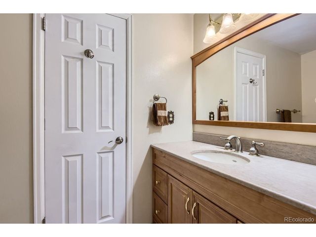 3724 S Poplar St, Denver, CO 80237