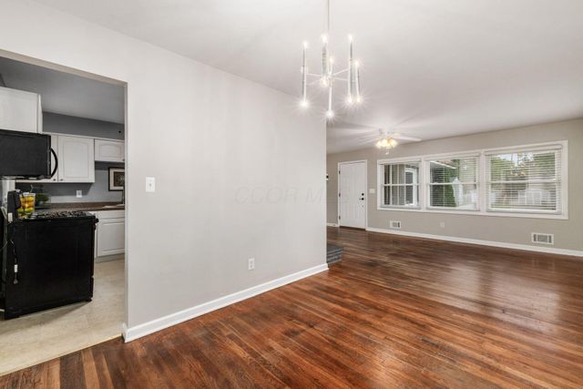 2925 Ashby Road, Columbus, OH 43209