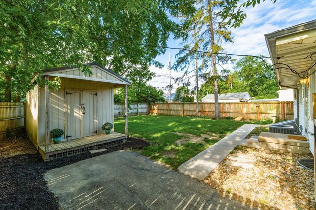 2925 Ashby Road, Columbus, OH 43209
