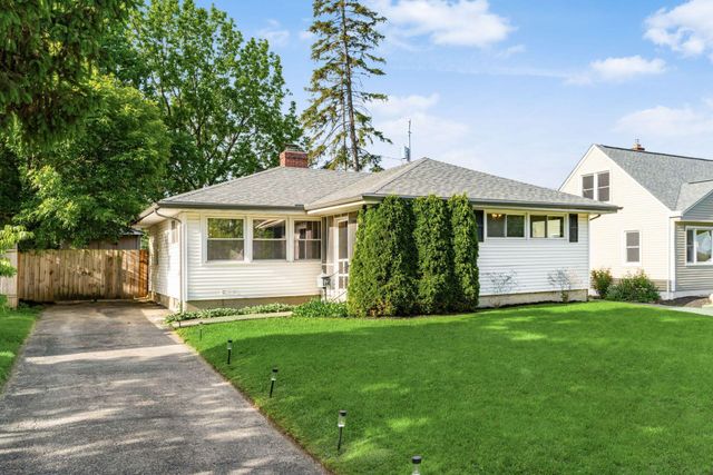 2925 Ashby Road, Columbus, OH 43209