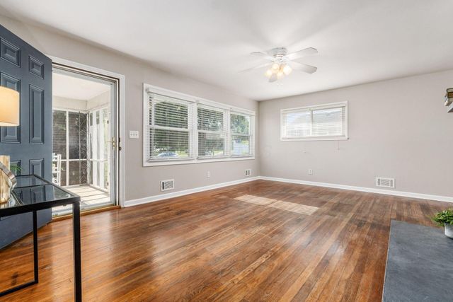 2925 Ashby Road, Columbus, OH 43209