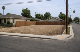 204 11 street, Redlands, CA 92374