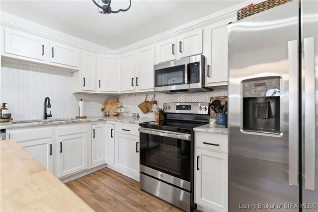 701 Cherokee Drive, New Albany, IN 47150