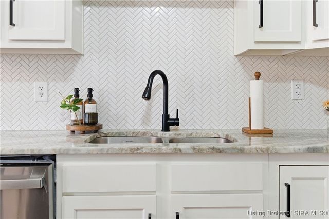 701 Cherokee Drive, New Albany, IN 47150