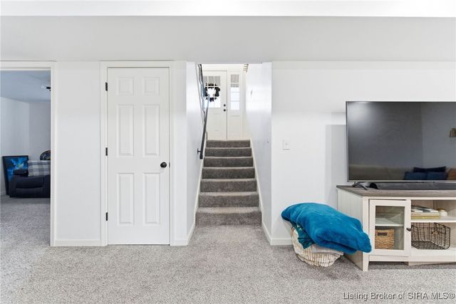 701 Cherokee Drive, New Albany, IN 47150