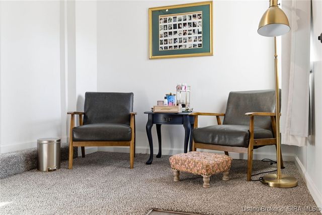 701 Cherokee Drive, New Albany, IN 47150