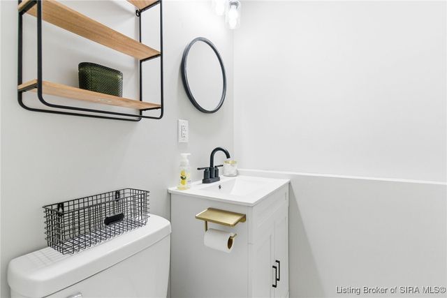 701 Cherokee Drive, New Albany, IN 47150