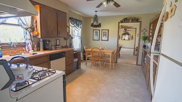 9052 Private Dr 3053, Ava, MO 65608