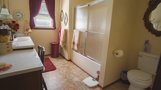 9052 Private Dr 3053, Ava, MO 65608