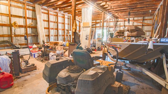 9052 Private Dr 3053, Ava, MO 65608