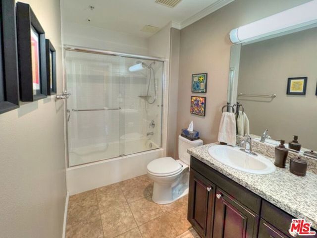 3750 Santa Rosalia Drive 604, Los Angeles, CA 90008